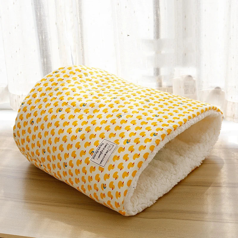 Warm Velvet Fleece Bucket Bed for Cats & Dogs