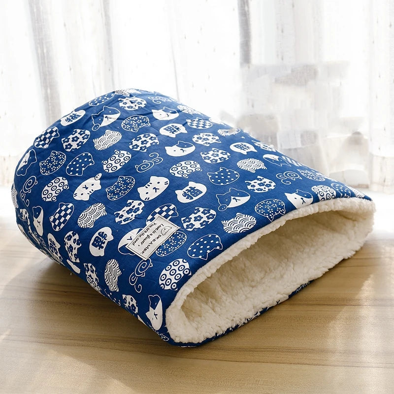 Warm Velvet Fleece Bucket Bed for Cats & Dogs